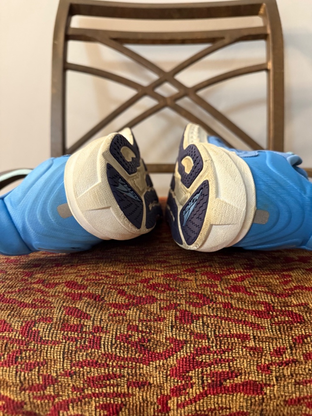 Altra Torin 7 - size 10 wide - Picture 4 of 10